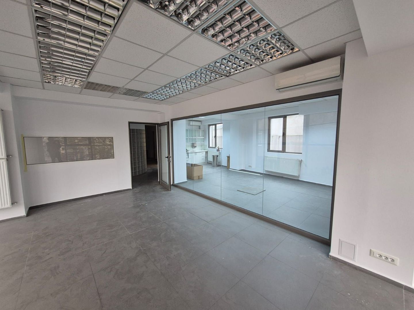 Clădire de birouri de inchiriat in zona Foisorul de Foc - Poză 1