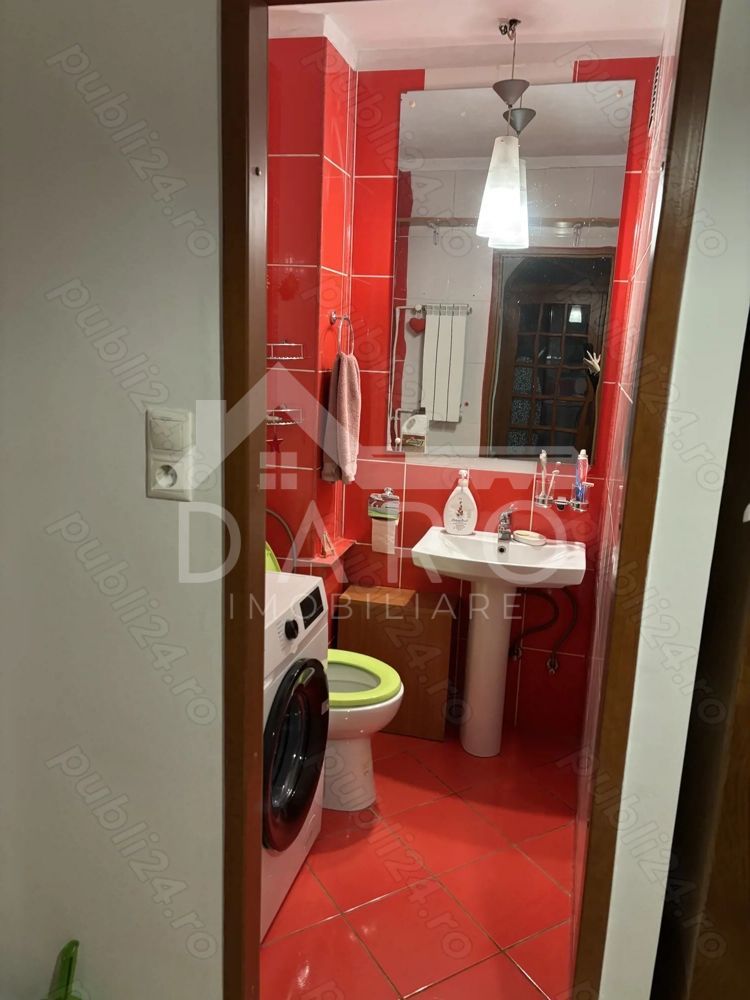 Apartament cu 3 camere în zonă centrală - Poză 10