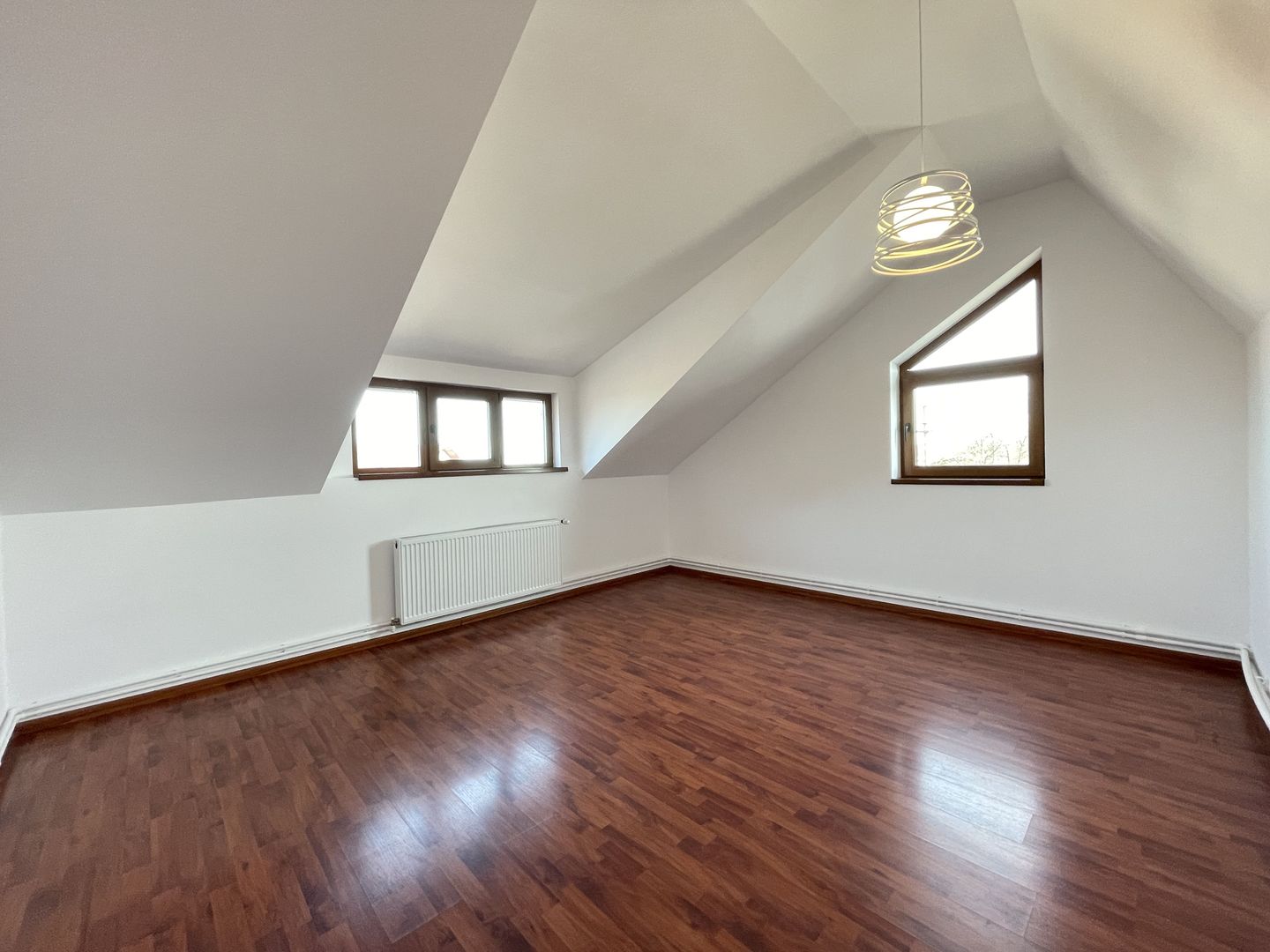 POPESTI | Chirie Casa individuala Dormitor parter rezidențial + birou - Poză 16