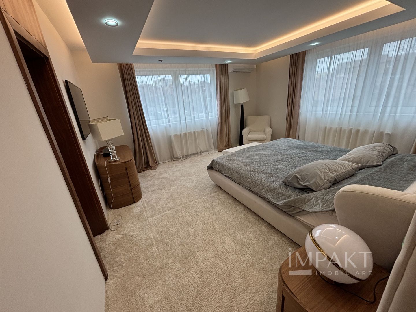 De închiriat vilă superbă Andrei Mureșanu - Poză 16