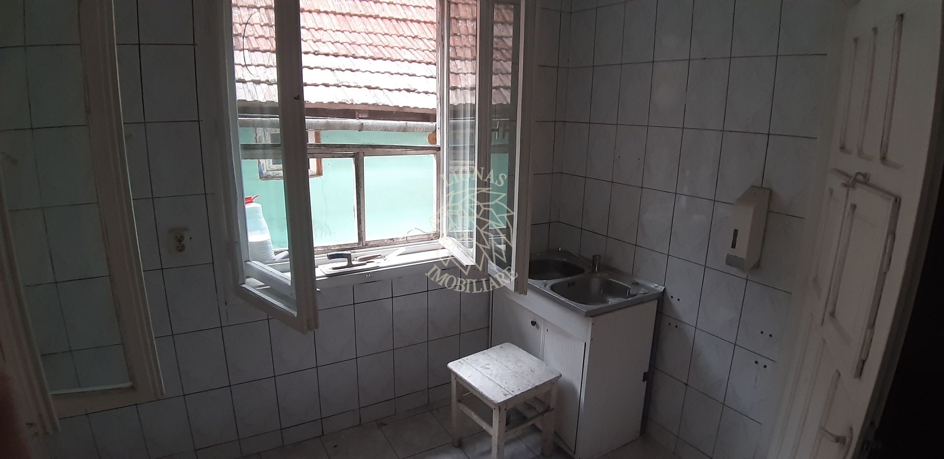 Casa de vanzare-3 camere ideal investitie-Bulevardul Republicii - Poză 5