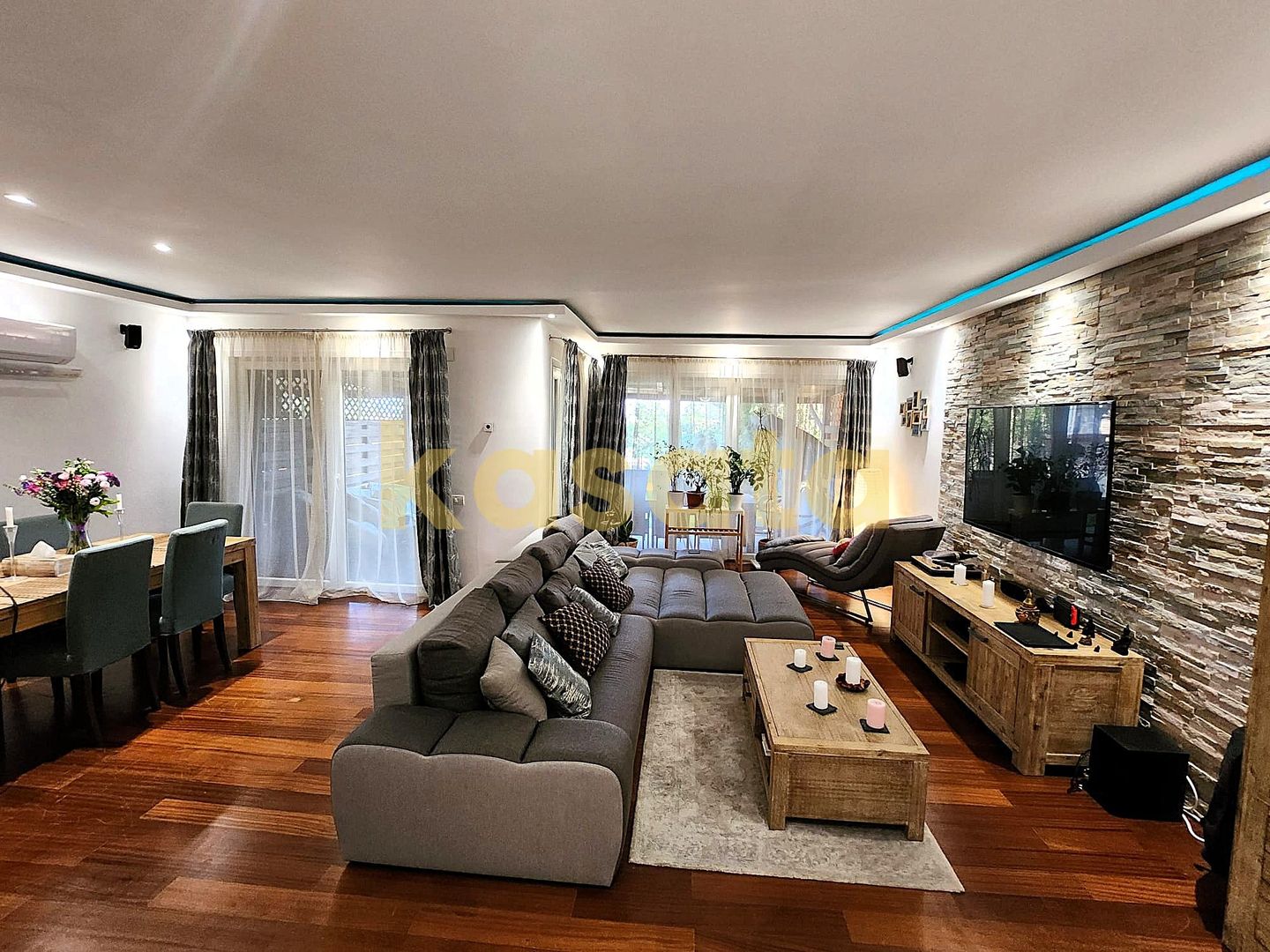 Vila 4 camere I Cosmopolis I 147 mp I curte 65 mp I 4 locuri parcare - Poză 1