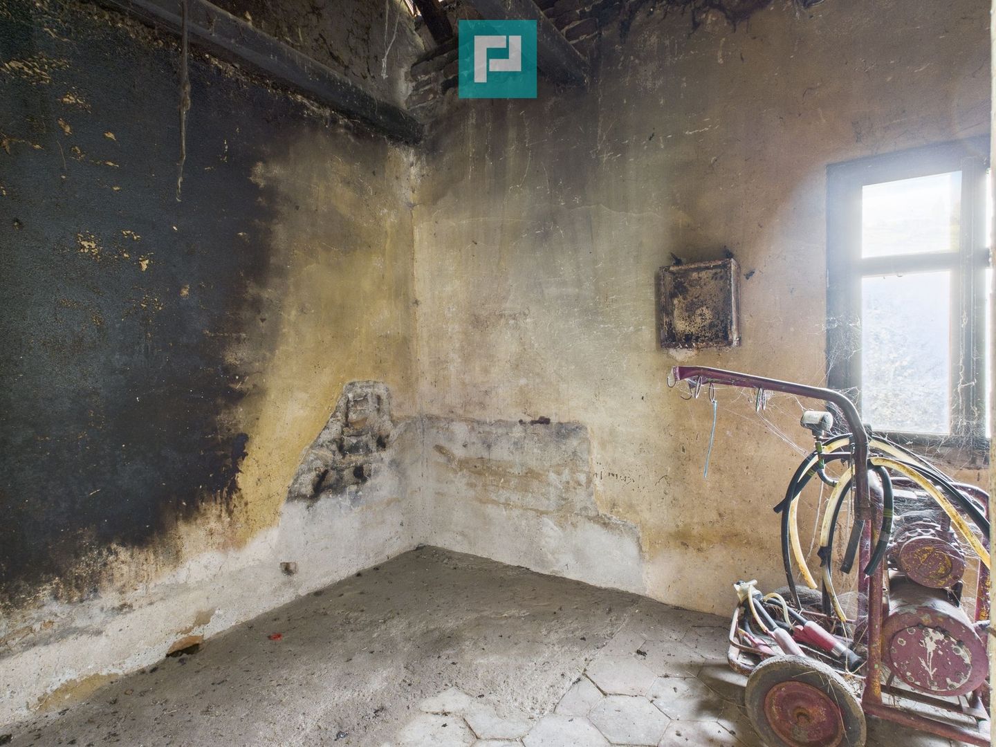 Casă cu teren generos Vărădia de Mureș - Stejar - Poză 39