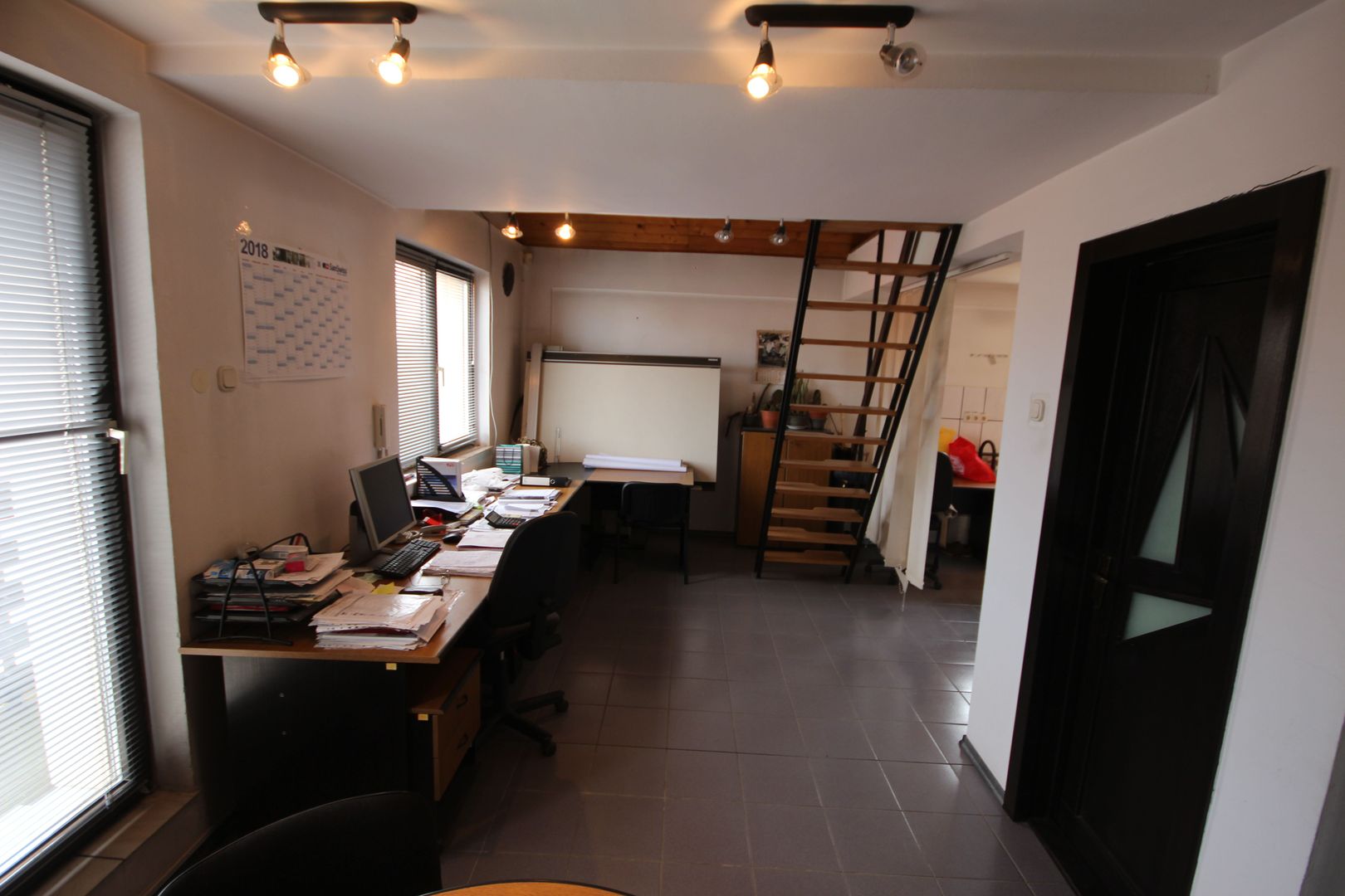 Imobil cu destinatie mixta - Poză 10