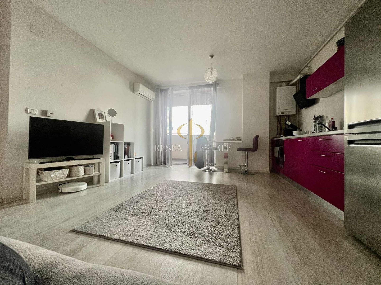 De inchiriat apartament 2 camere - Poză 1