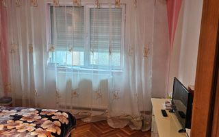 Apartament cu 3 camere ~ zona Brosteni / Colegiu ~ etaj 3 din 4 - Poză 10