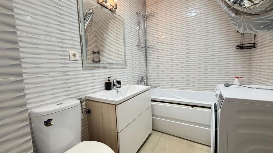 Apartament cu 2 camere, decomandat, Str. Liviu Ciulei - Poză 6