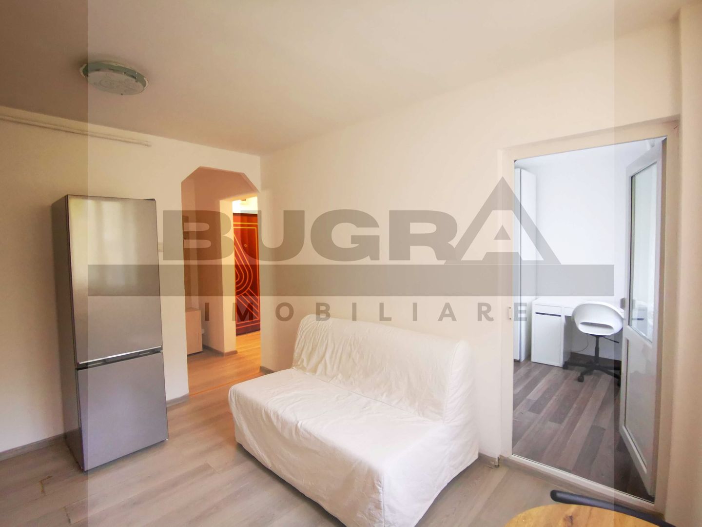 Apartament de o camera, decomandat, 35mp, zona UMF - Poză 1