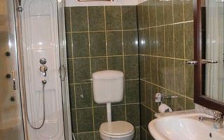 Vânzare Casă 8 Camere – Investiție Premium, Zona Strand - Poză 4