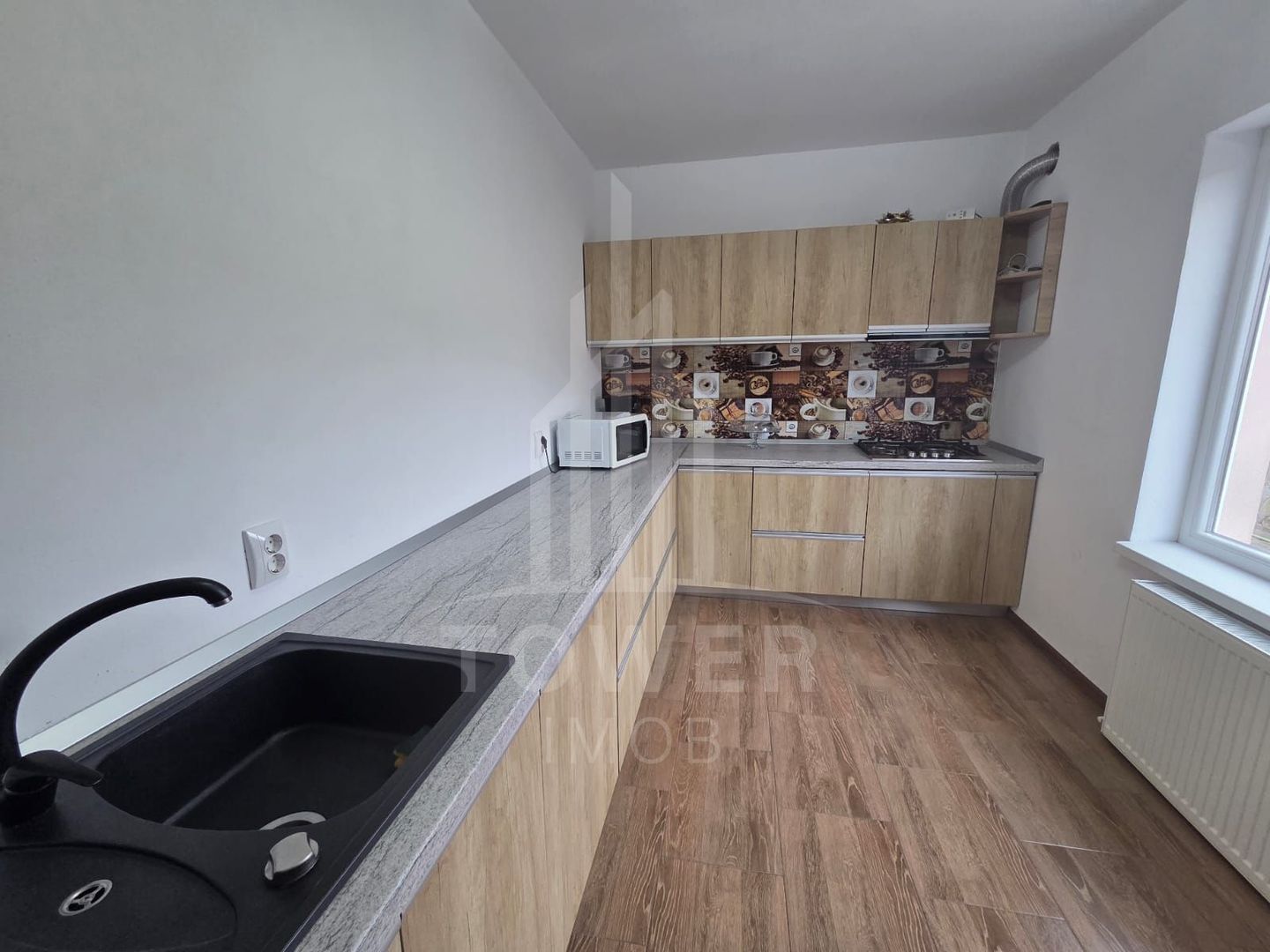 Casă de închiriat - Zona Gușterița, vedere spre munte - Poză 8