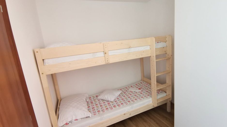 Prima inchiriere- apartament cu 3 camere in zona Prelungirea Ghencea - Poză 8