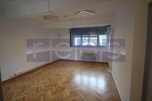 VILA INDEPENDENTA 22 CAMERE| 750 MP UTILI | DOROBANTI-CAPITALE - Poză 5