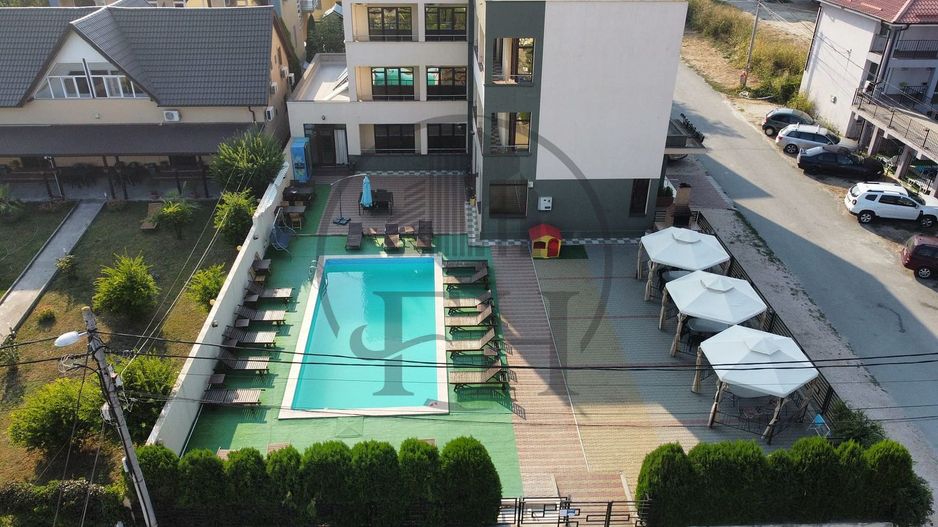 SOLD/ VANDUT- Vila/Pensiune de vanzare in Costinesti, Constanta - Poză 18