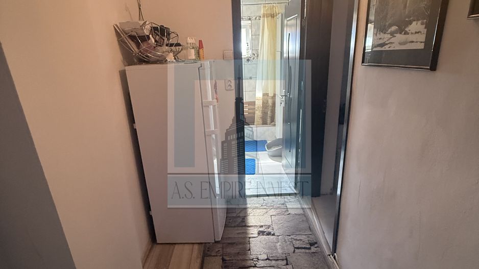 Apartament 3 camere , 84 mp utili,2 bai,2 balcoane-zona Astra - Poză 5