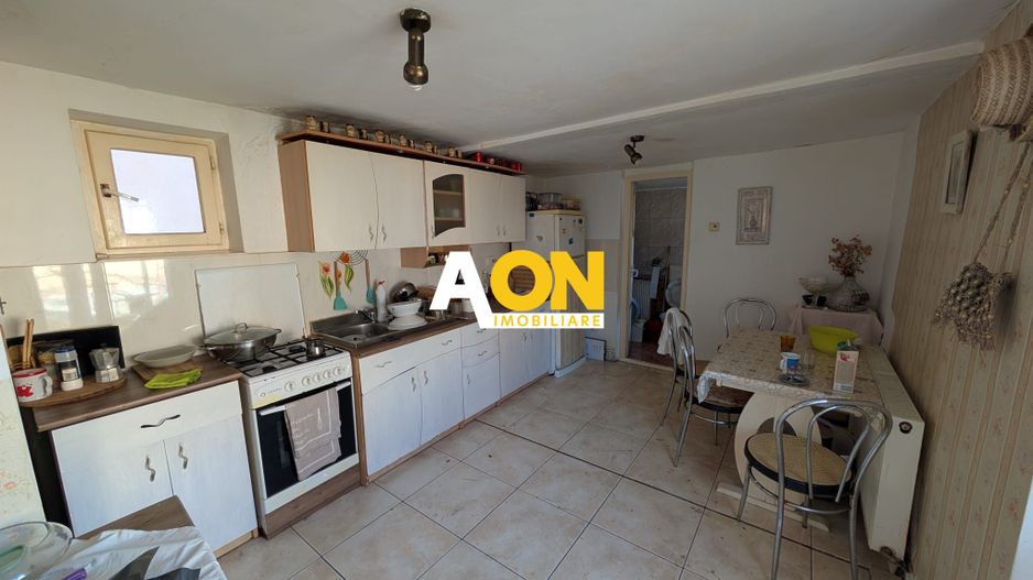 Casa cu 2 corpuri de cladire zona Hapria, 960mp Teren - Poză 3