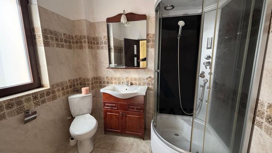 Casa 3 dormitoare curte de 300 mp utili garaj deschis Calea Surii Mici - Poză 7