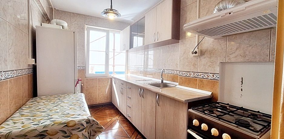 Centru, lăngâ Filarmonica, apartament cu 2 camere mobilat și utilat 400 euro/lun - Poză 10