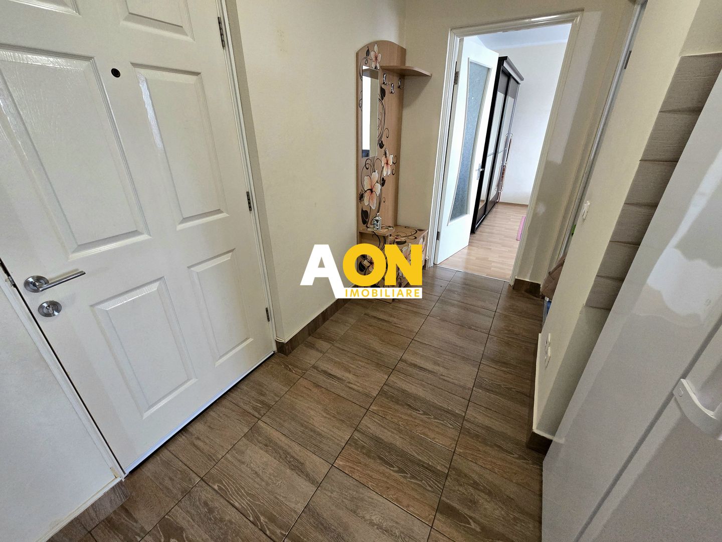 Apartament cu 2 Camere, Etaj Intermediar, Zona Kaufland - Poză 9