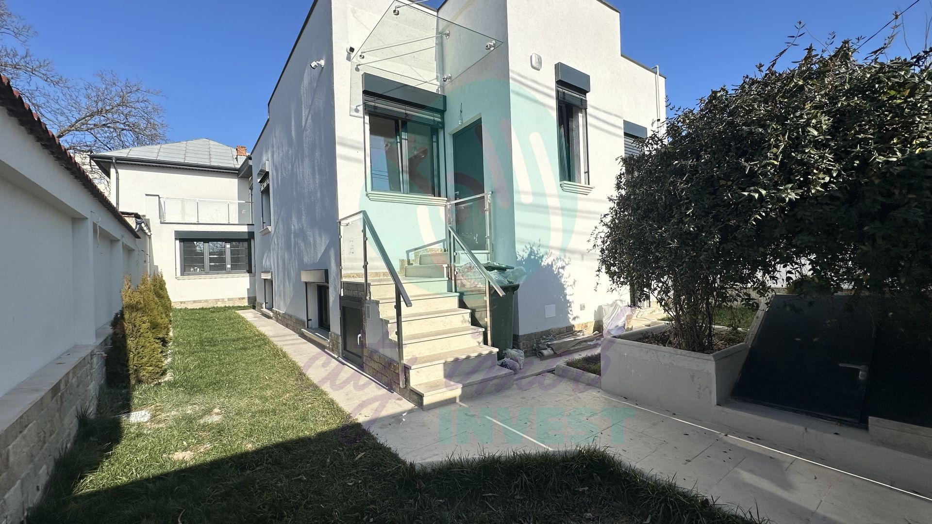 Casa NOU RENOVATA la 5 minute de metrou - Poză 1