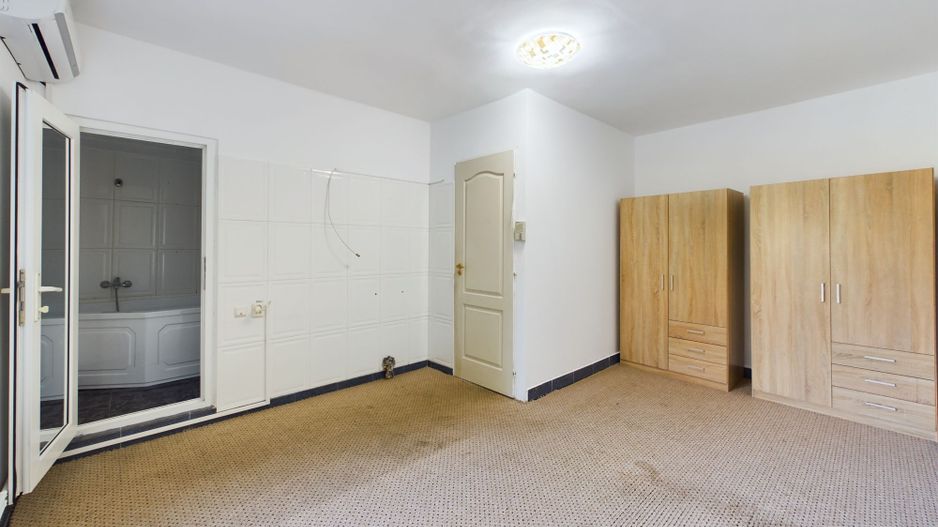 Apartament ultracentral pe B-dul Revoluției - Poză 17