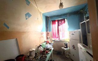 De vanzare - apartament 2 camere - Carter Sasar - etaj intermediar - Poză 2