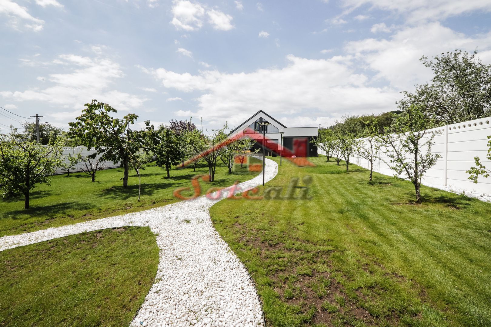 VILĂ MODERNĂ DE LUX CU PISCINĂ, FOTOVOLTAICE ȘI FOIȘOR – BREAZA - Poză 7