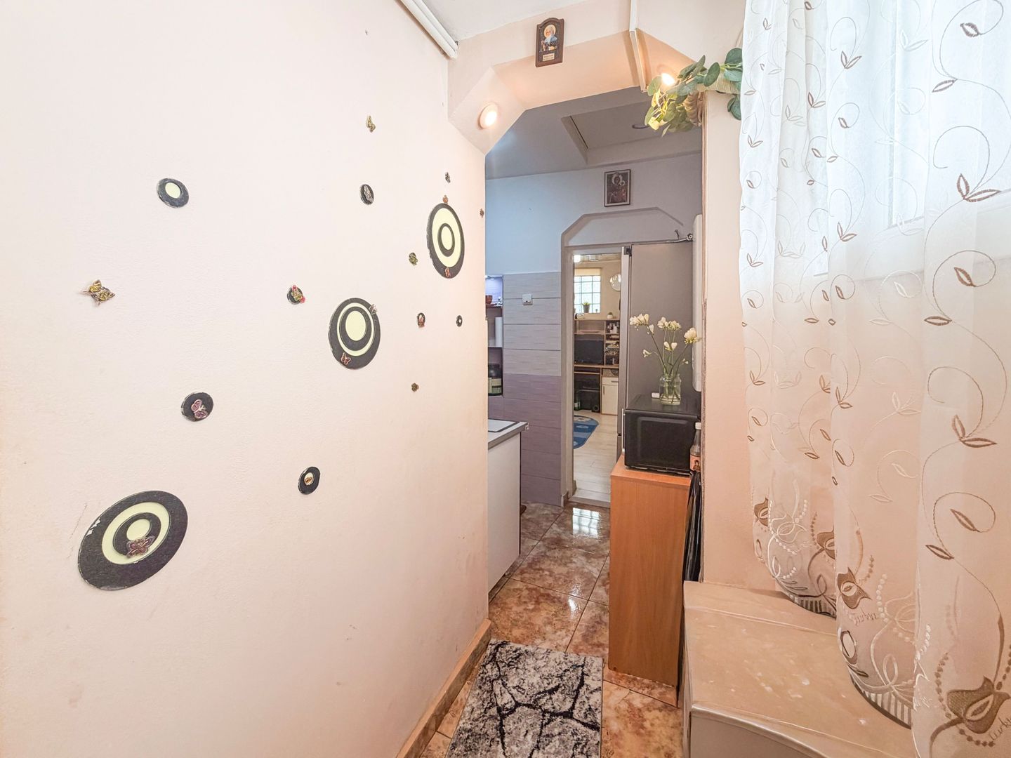 Casă de vânzare 2 camere  Mansarda + Pivnița - Belvedere - Poză 18