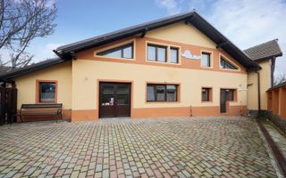 Proprietate mixtă cu spațiu comercial și locuință, Cristian - Poză 1