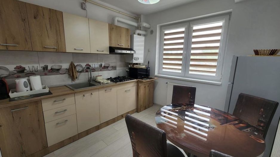 Apartament 2 camere in bloc nou, Cetate, zona Liceului HCC - Poză 2