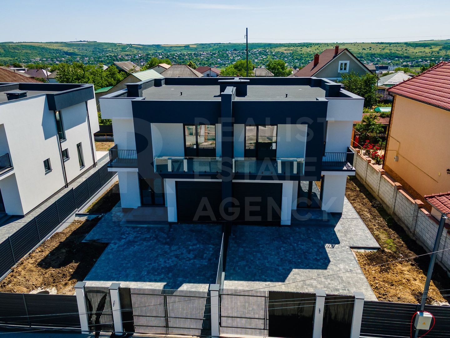 Vânzare, duplex, strada Tricolorului, Ialoveni - Poză 3