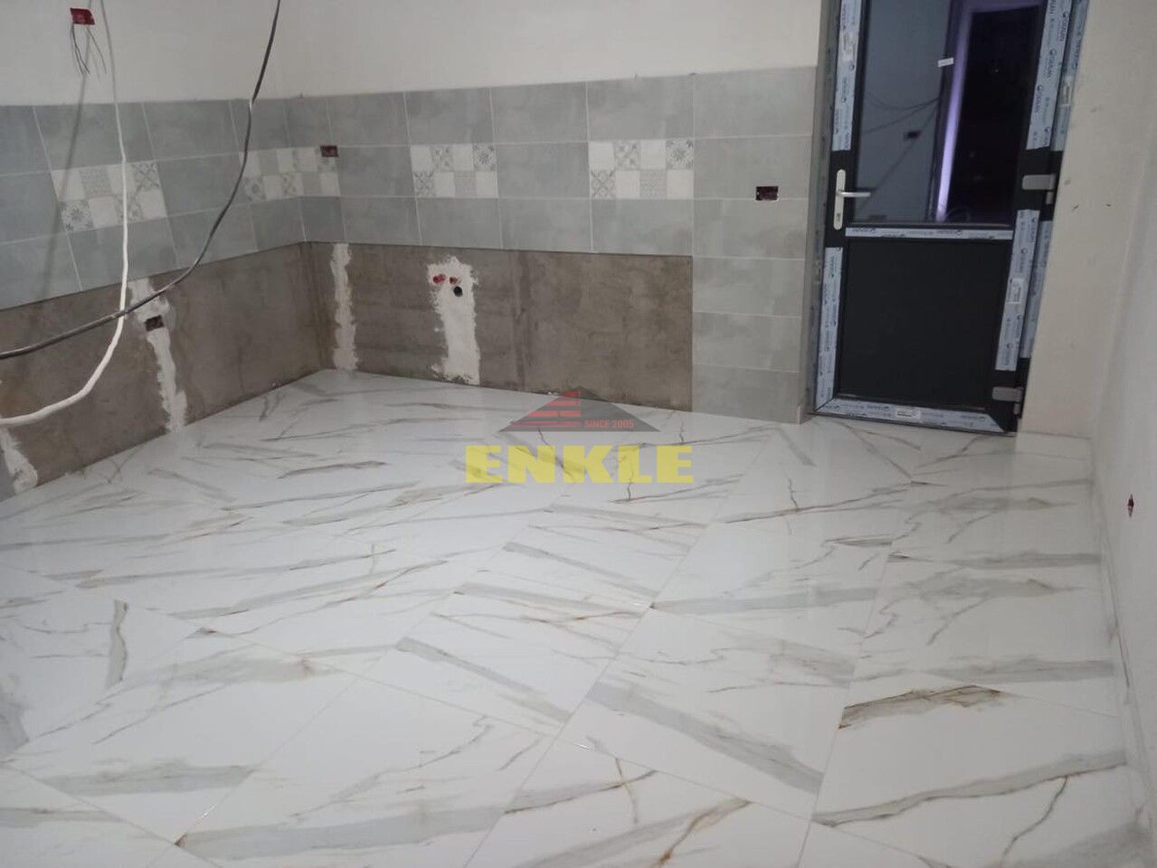 Casa , suprafata de 109 mp+291mp teren,zona Manastirea Doamnei,pret 81500 Euro Neg - Poză 1