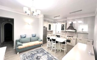 Apartament 110 mp utili ,  LUX  boxa ,  Balcescu-Liceul Grigore Moisil - Poză 1
