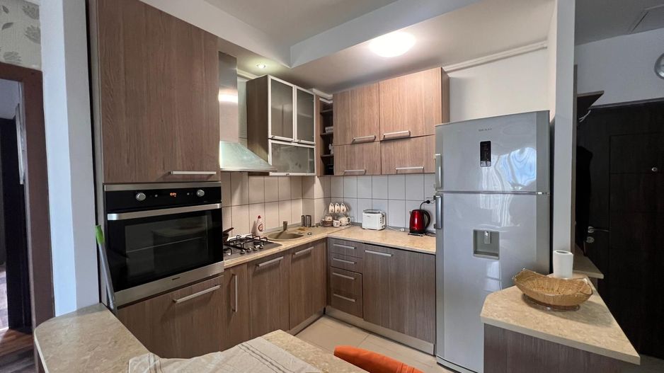 Apartament cu 3 camere de inchiriat Cosmopolis - Poză 5