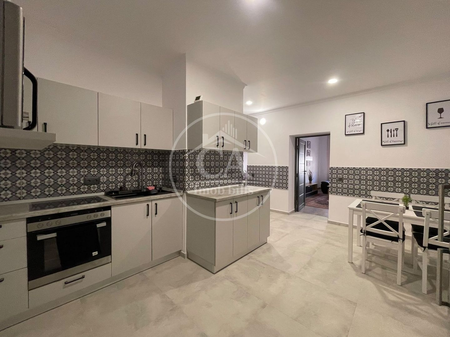 Apartament cu 2 camere de vânzare in zona ultracentrala, Oradea - Poză 8
