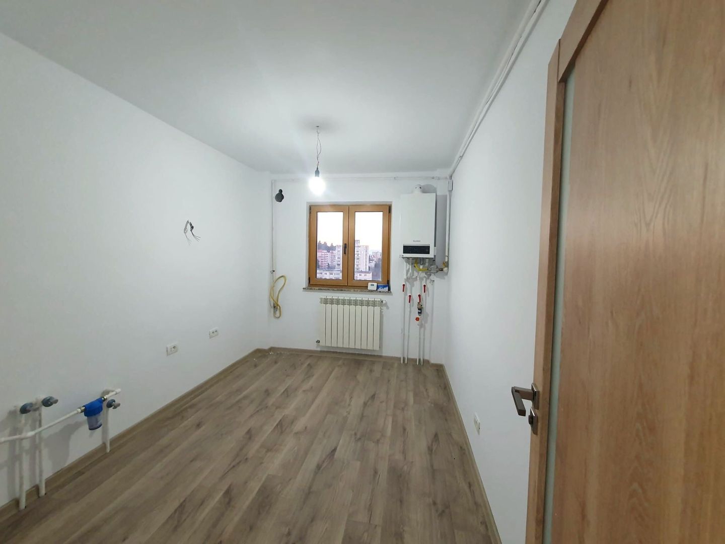 Apartament decomandat cu 3 camere, 66 mp., Calea București - Poză 5