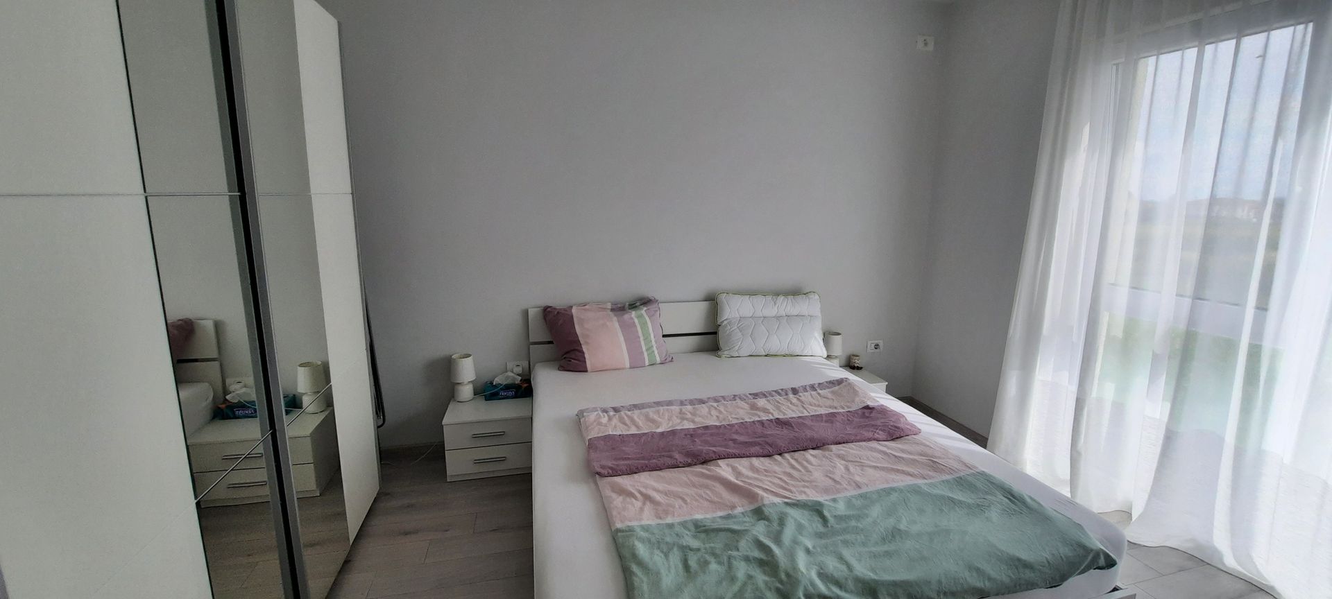 Apartament cu 2 camere si  2 locuri de parcare - Poză 16