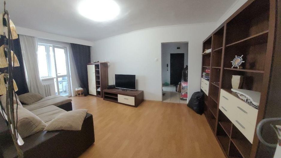 Apartament spatios, 3 camere Titan - Poză 1