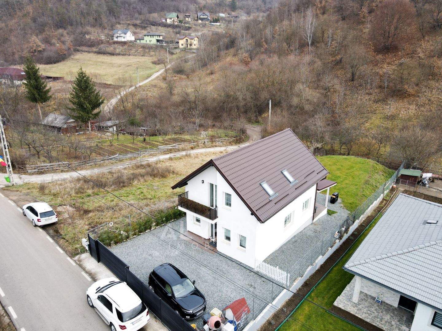 Casa individuala LA CHEIE! 116mp utili + gradina - Tauti / Floresti - Poză 2