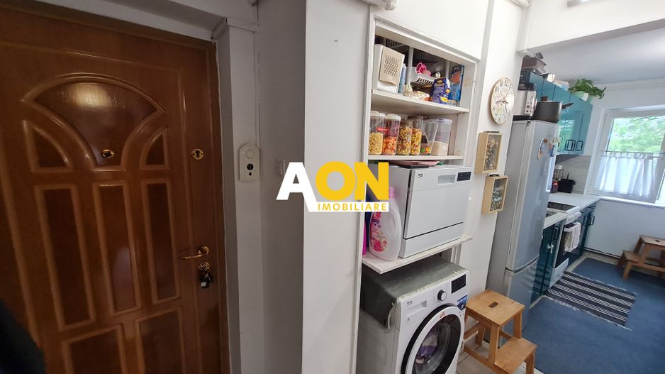 Apartament 3 Camere, 49,5 mp, Etaj 3, Zona Cetate - Poză 3