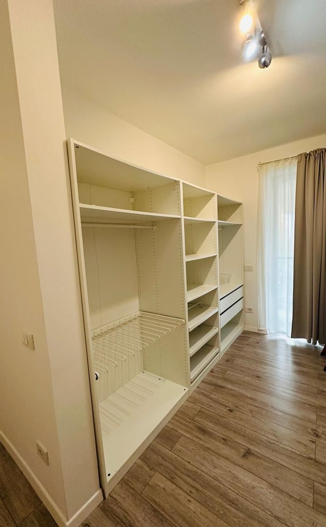 Vila Individuală Elegantă cu 6 camere, Curte Proprie–Padurea Baneasa - Poză 8