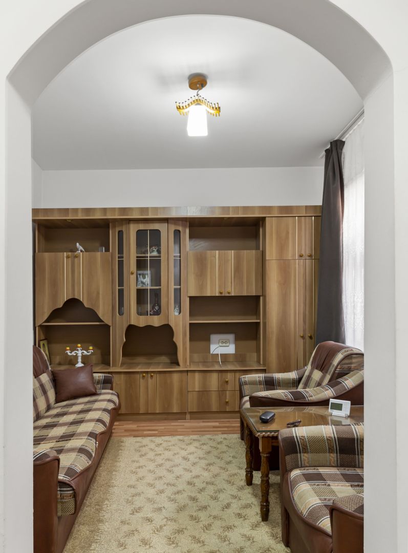 Vindem apartament la curte aproape de parcul Carol - Poză 5