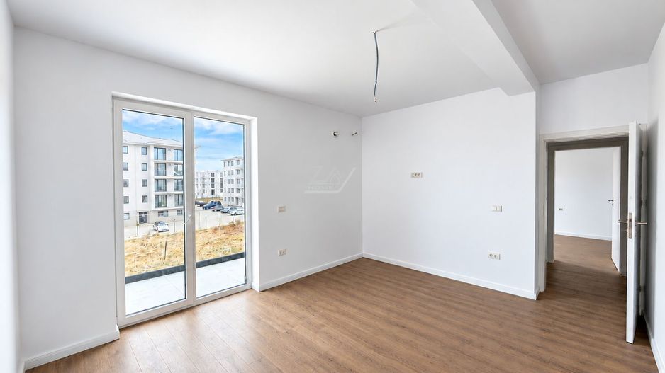 Apartament nou cu bucatarie inchisa. Clima. Langa magazin si transport in comun. - Poză 1