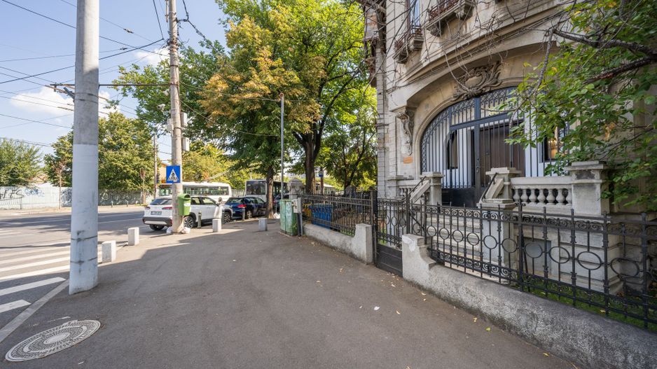 Calea Plevnei 135 – apartament la parter într-un monument istoric - Poză 24