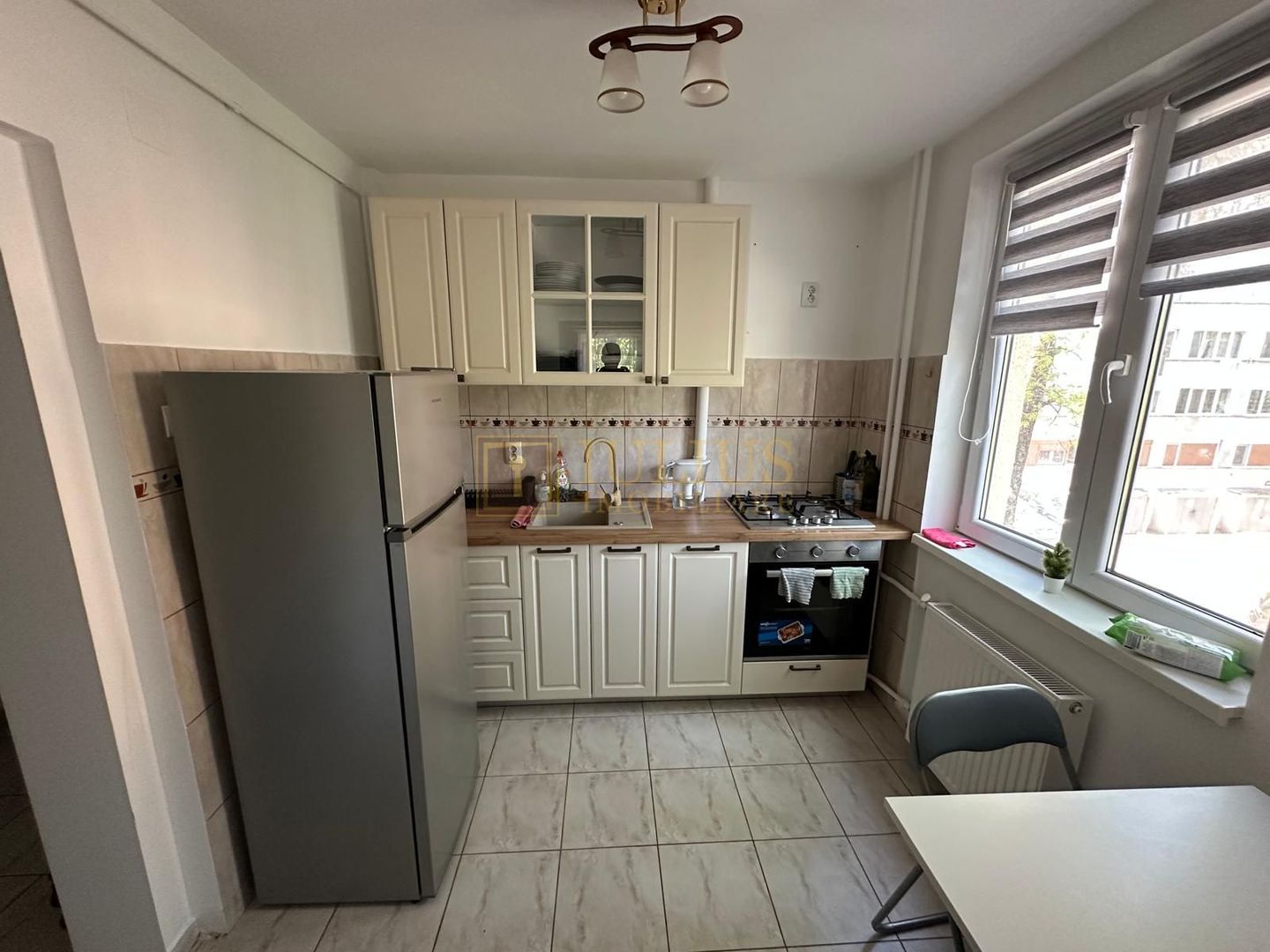 2 camere| in spatele facultatii de Medicina| disponibil din 1 Mai| - Poză 3