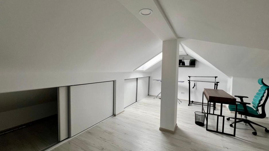 Vila 4 camere Ansamblul Rezidential Cosmopolis - Poză 17