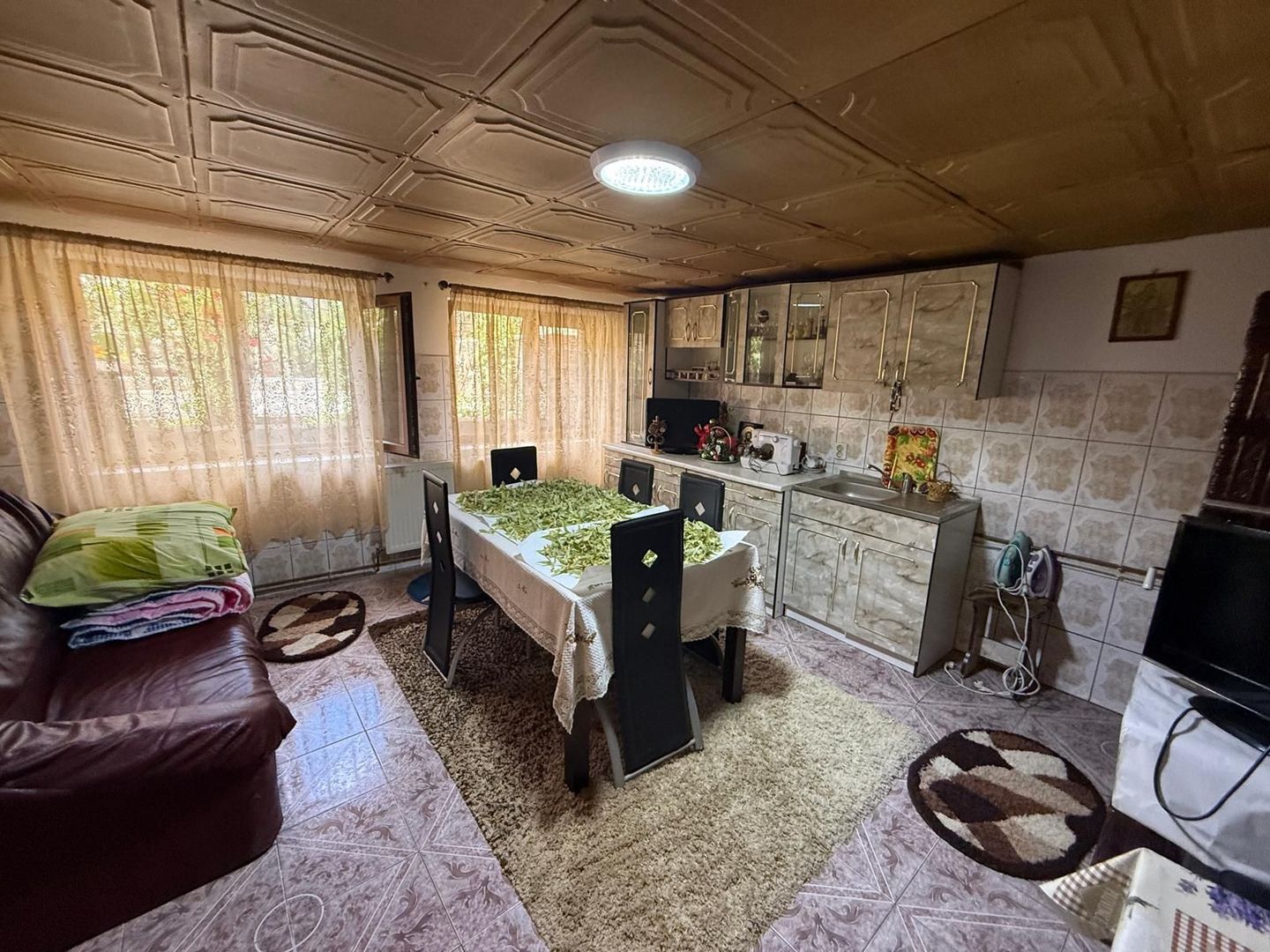 Vila S+P+1,+ garaj inchis + terasa si teren intravilan 6300 mp - Poză 26