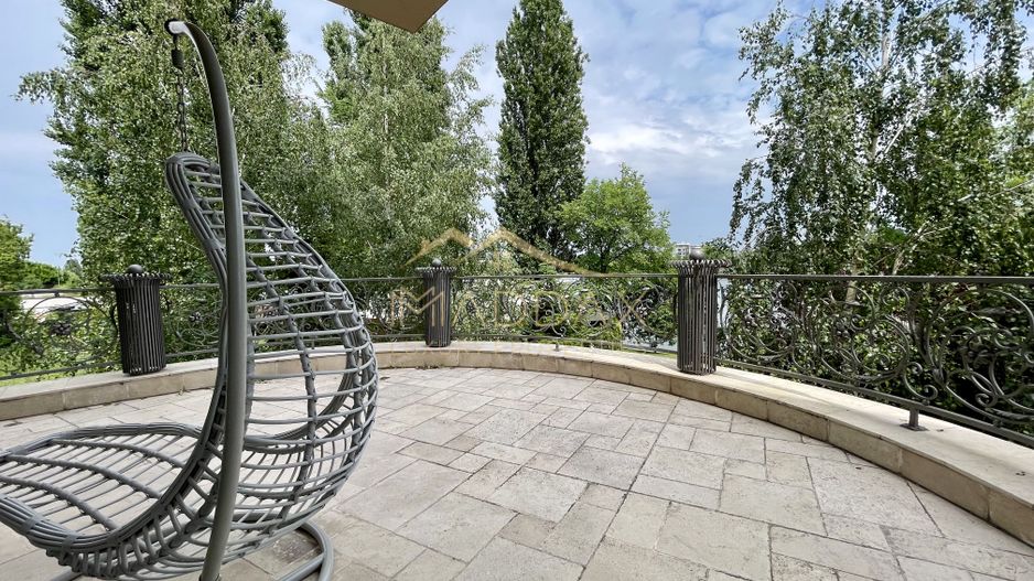 Impressive Villa *1500 SQM usable* 2613 SQM land / Open to the lake - Poză 20