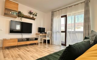 De vanzare apartament cu 3 camere | Sanpetru - Poză 1