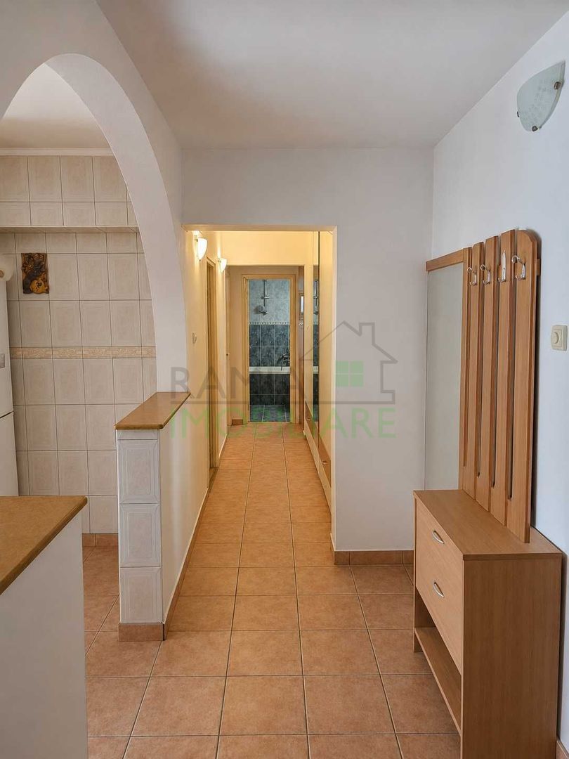 Apartament 3 camere , Răcădău, 64 mp utili, Balcon închis 11 mp - Poză 3