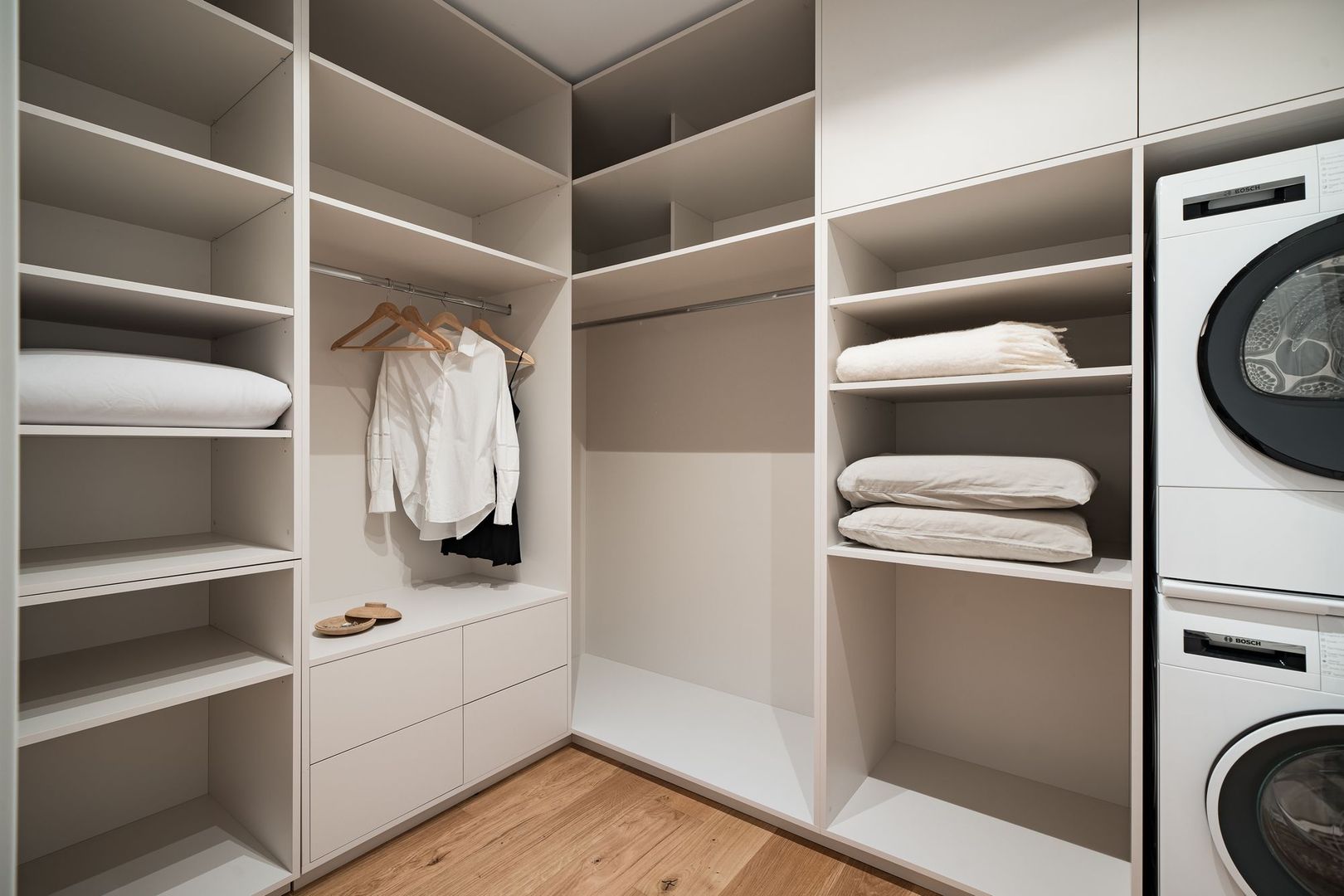 Apartament cu 4 camere mobilat in Amber Forest - Poză 10